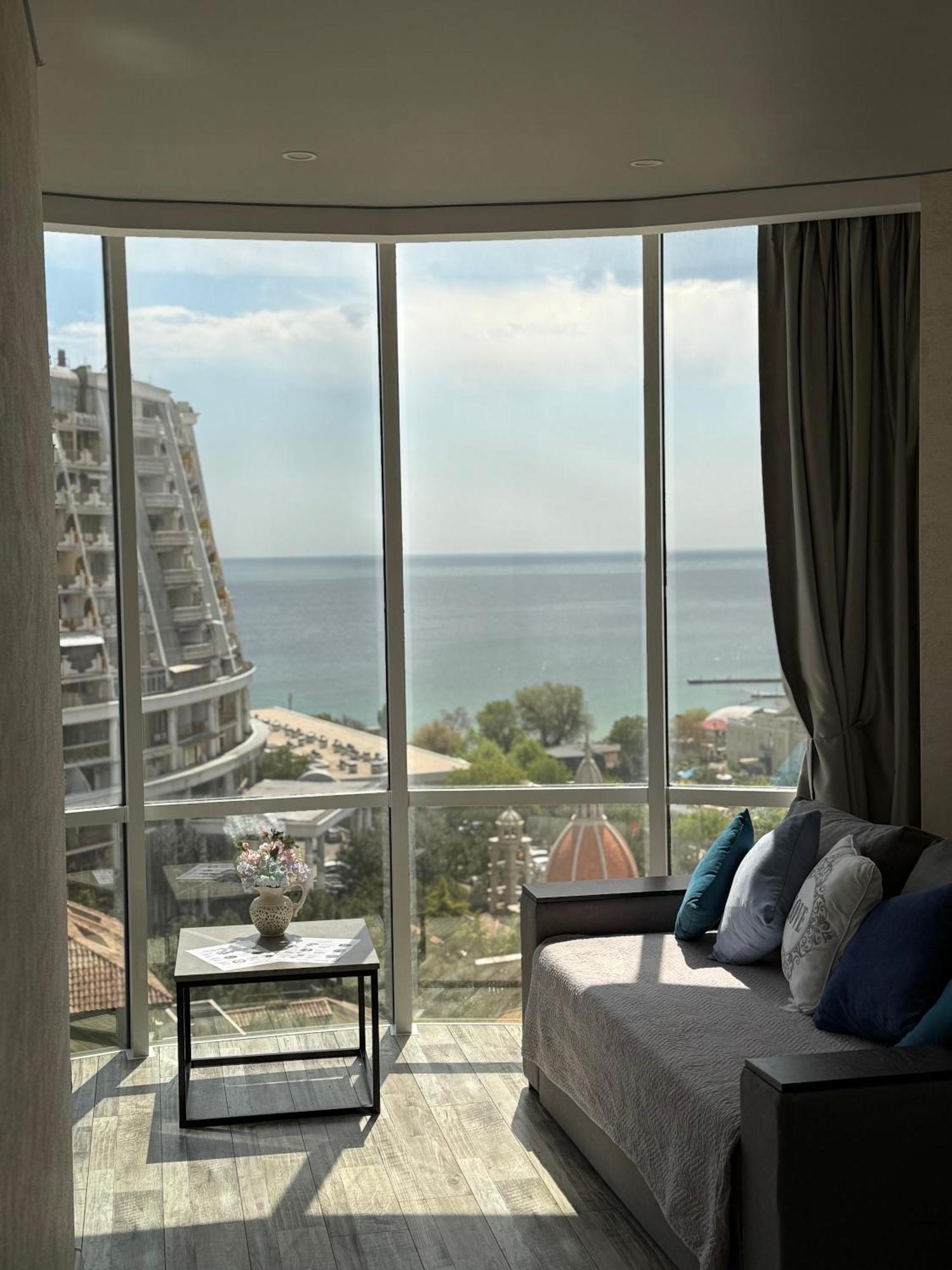 Gagarin Plaza Apartments Odessa Exterior foto